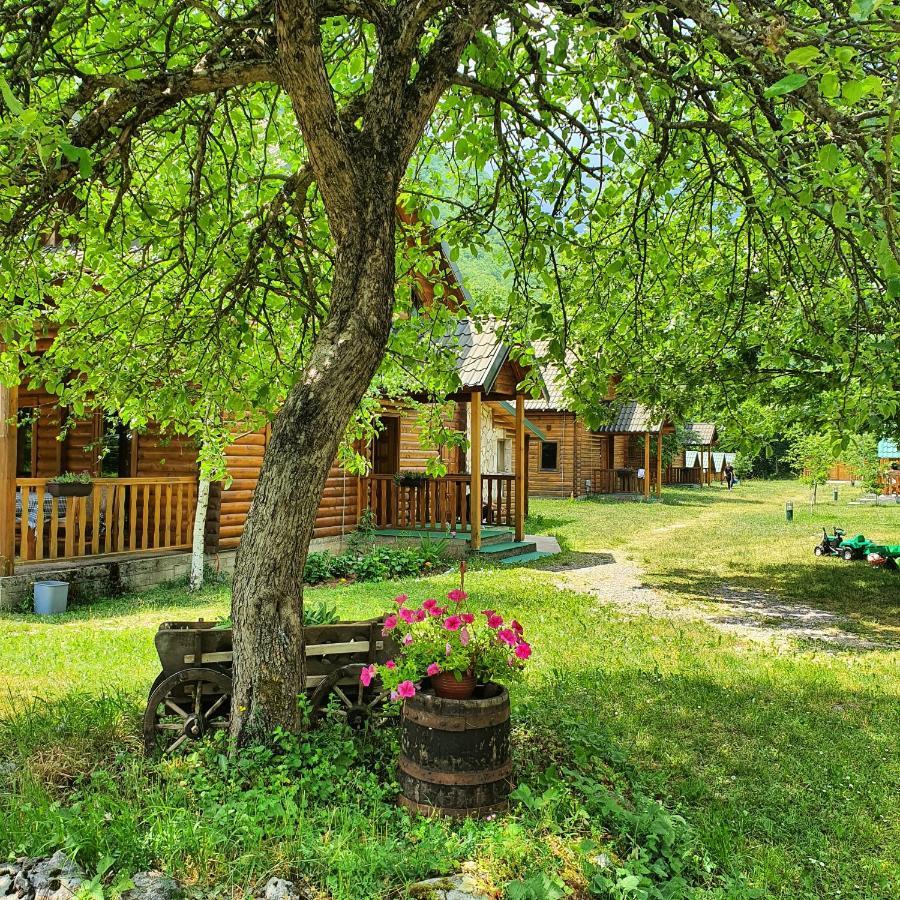 Rafting Camp Modra Rijeka Hotel Scepan-Polje ภายนอก รูปภาพ