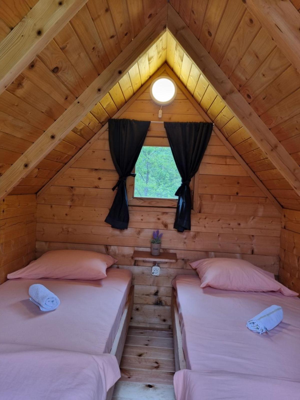 Rafting Camp Modra Rijeka Hotel Scepan-Polje ภายนอก รูปภาพ